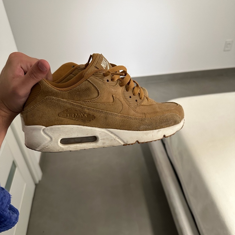 Nike air max wheat with suede